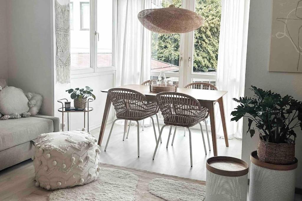 Zentrale Wohnung + Dachterrasse Зонтхофен Экстерьер фото