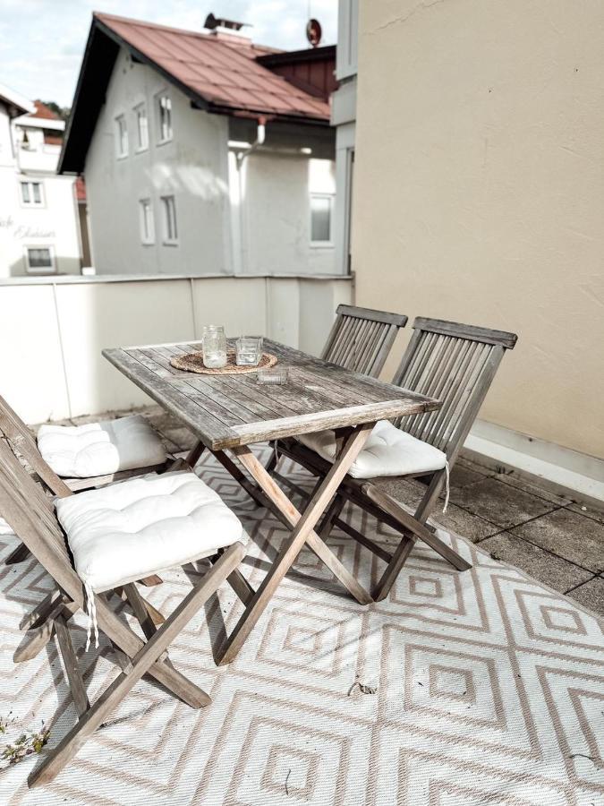 Zentrale Wohnung + Dachterrasse Зонтхофен Экстерьер фото
